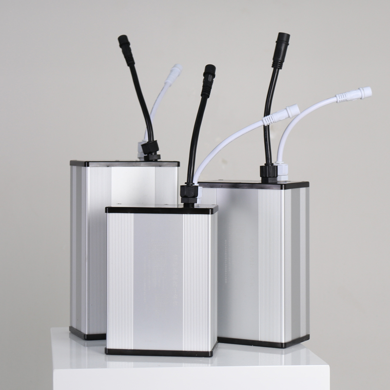 太阳能路灯锂电池